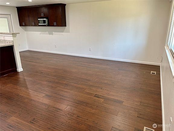 5th image of 1414 S 138th Street