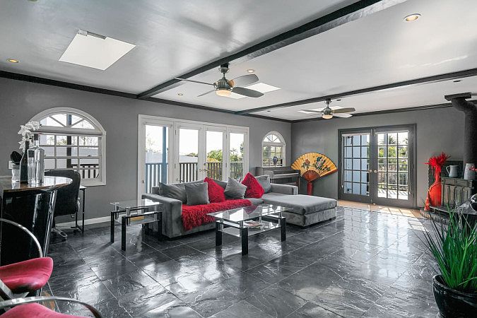 1st image of 5533 Onacrest Dr #1