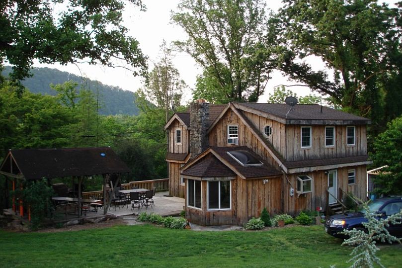 home & mountain view
