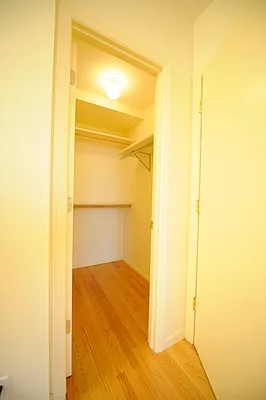Rented by RES New York | media 16