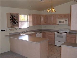 3rd image of 513 S Chamisal Ave