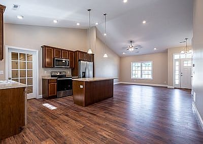 2nd image of 63 Elderbury Ln