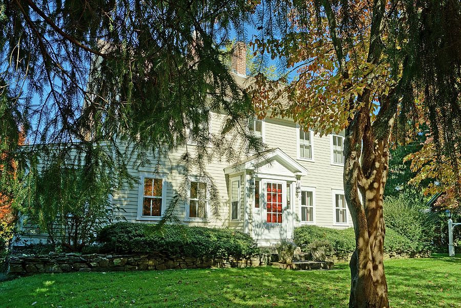 2nd image of 204 Jacob St