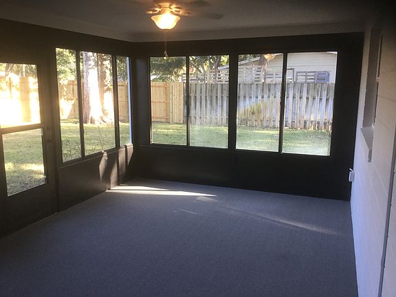 4th image of 44 Carrolwood Cir
