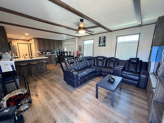 3rd image of 85 Mahogany Cir