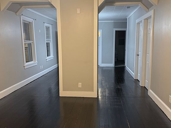 2nd image of 28 Sidney St #3