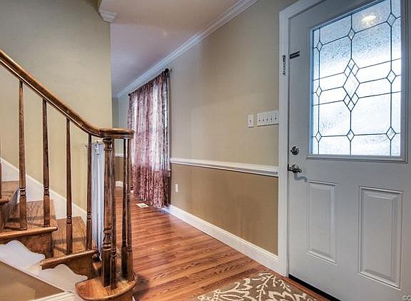 2nd image of 1841 Ferncreek Pl