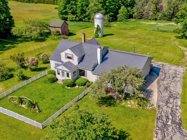 1097N County Road 437, Cooks, MI 49817