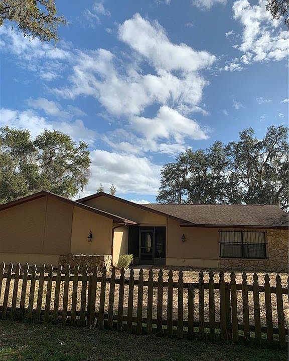 1st image of 6450 N Goldenrain Cir