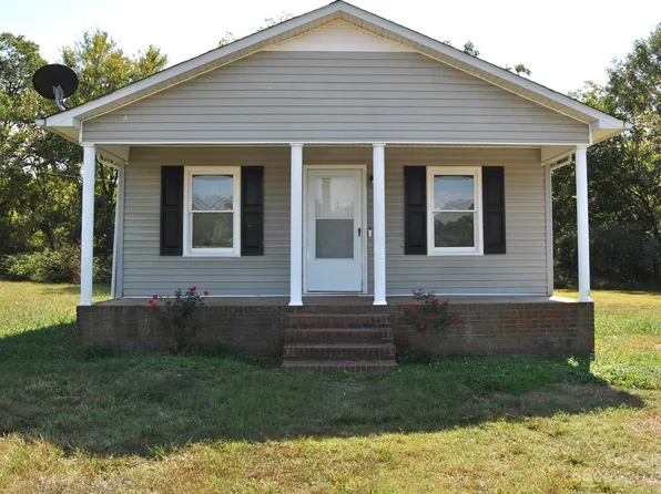 807 Willow Ln, Bessemer City, NC 28016