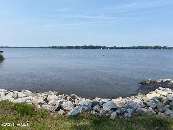 3 Little Creek Road, Belhaven, NC 27810