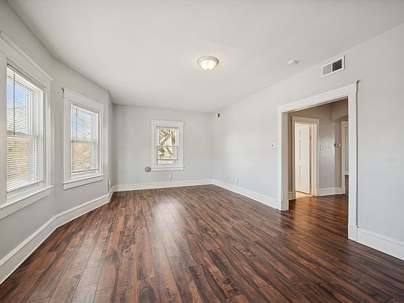 3rd image of 1609 Upland Ave #2