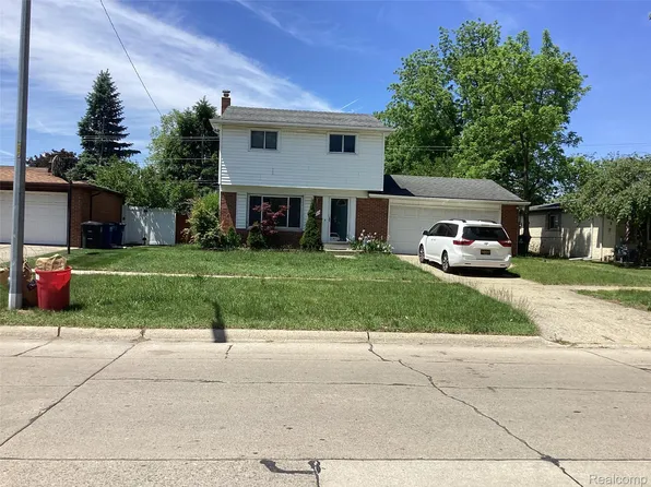 453 N Wildwood St, Westland, MI 48185