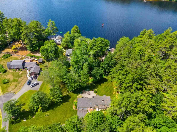 9 Lake View Court, Hillsborough, NH 03244