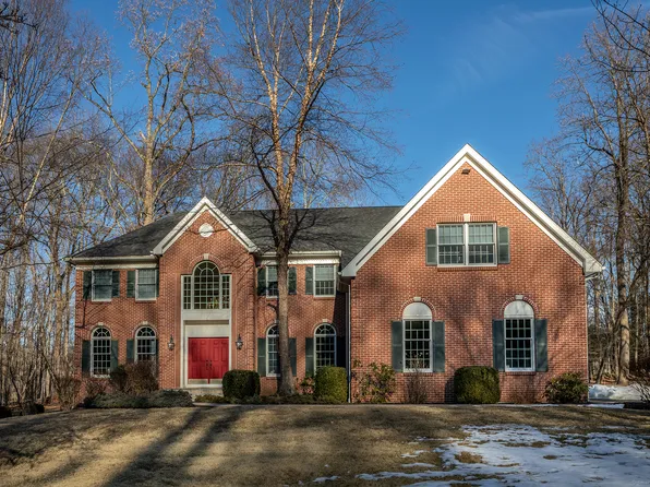 3 Shelter Cove Road, Sherman, CT 06784