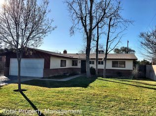 1521 W Sunnyside Ave, Visalia, CA 93277