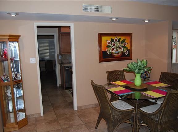 3rd image of 507 W Paseo Solana