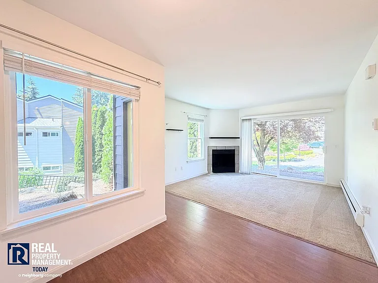 2613 S 272nd St #21 — Photo 5