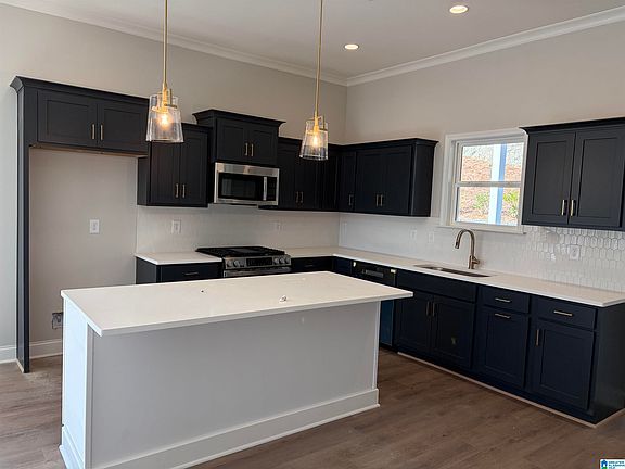 7th image of this home