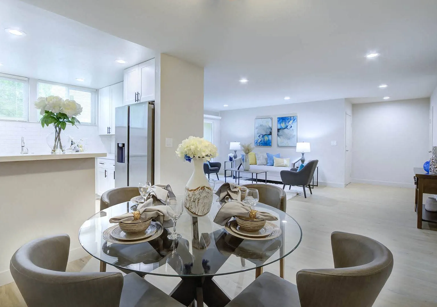 Crestview Apartments — Photo 3
