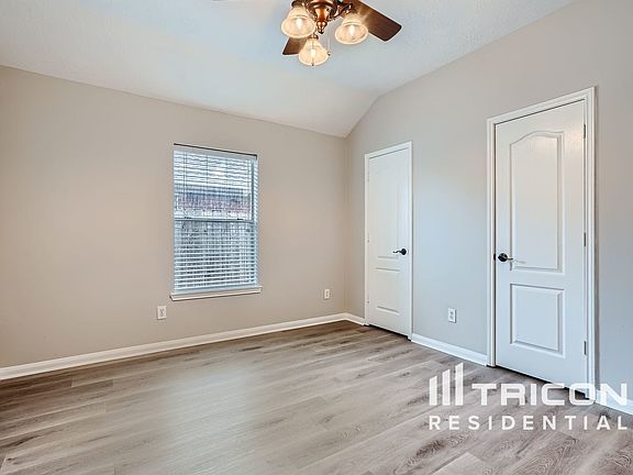 5th image of 114 Crescent Bay Dr