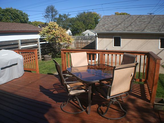 5th image of 357 8th Ave S