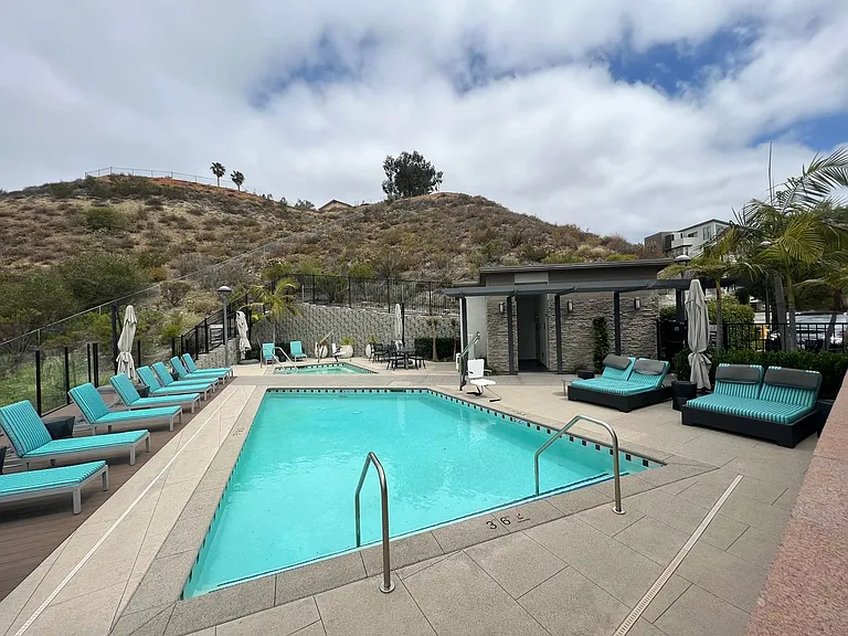 8365 Distinctive Dr — Photo 19