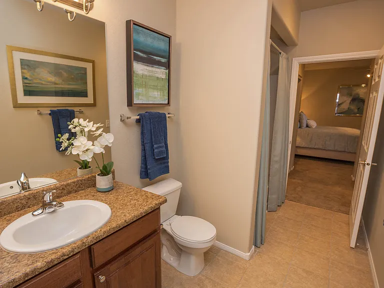 2b2 1182 SQFT 2 Bed 2 Bath