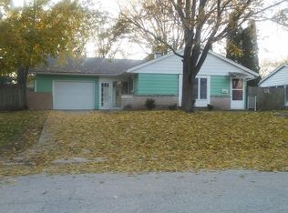 2225 Tepee Ave, Carpentersville, IL 60110