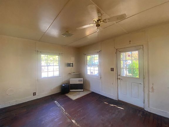 5th image of 64003 Washington St
