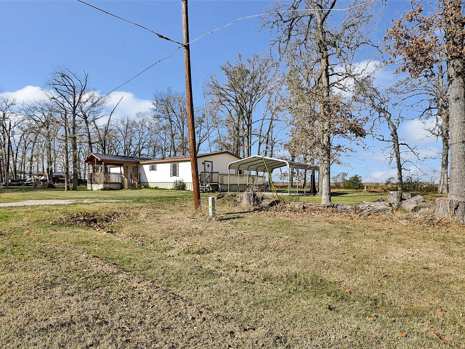 3 bed, 2.0 bath, 1664 sqft, $1,650 — Photo 3