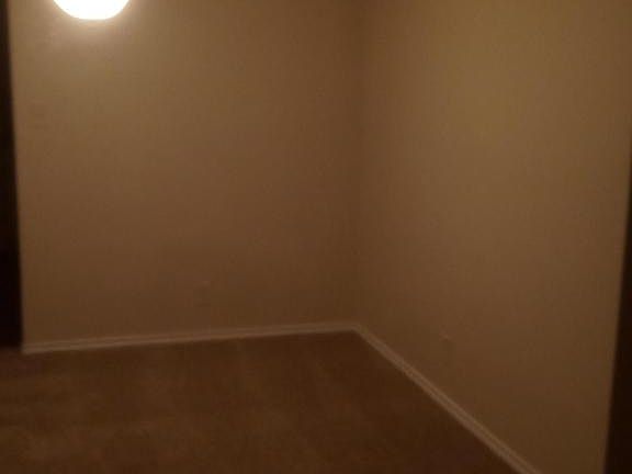 4th image of 415 Lake Creek Cir