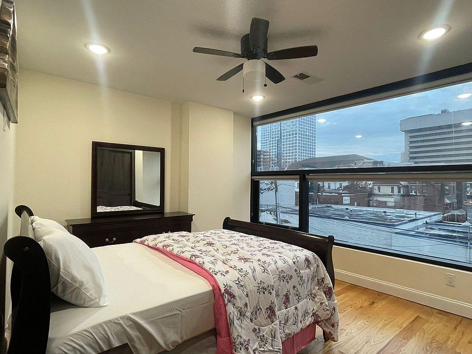 1st image of 73 Cottage St #3B