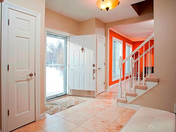 4th image of 8429 Stone Creek Ct