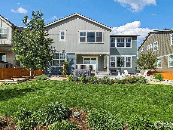 5th image of 800 Meadowlark Dr