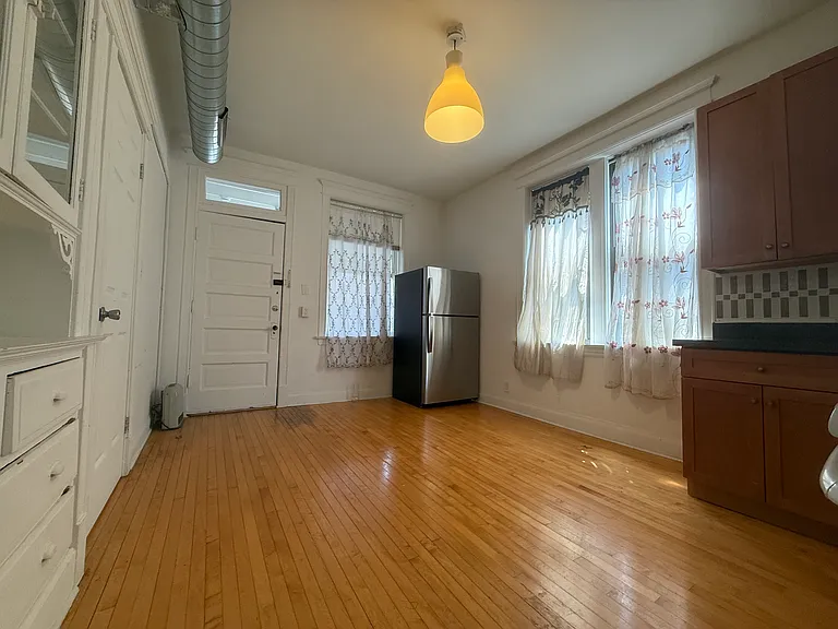 2353 S Whipple St #2F — Photo 17