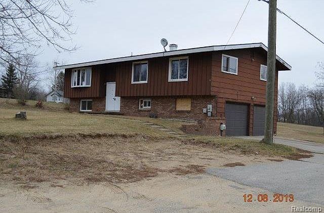 1st image of 9325 Carolyn Dr