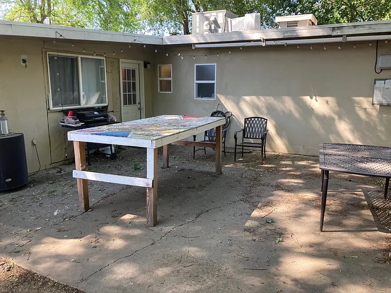 920 Gregory Pl — Photo 12
