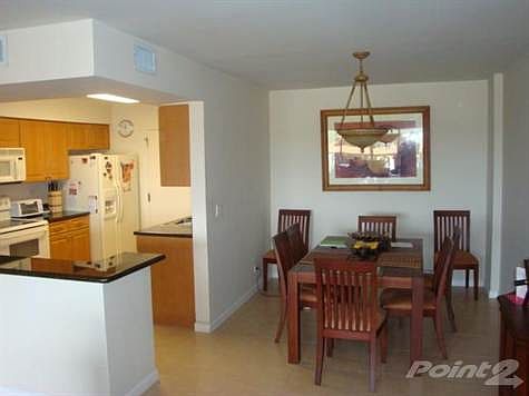 4th image of 800 NE 195th St APT 705