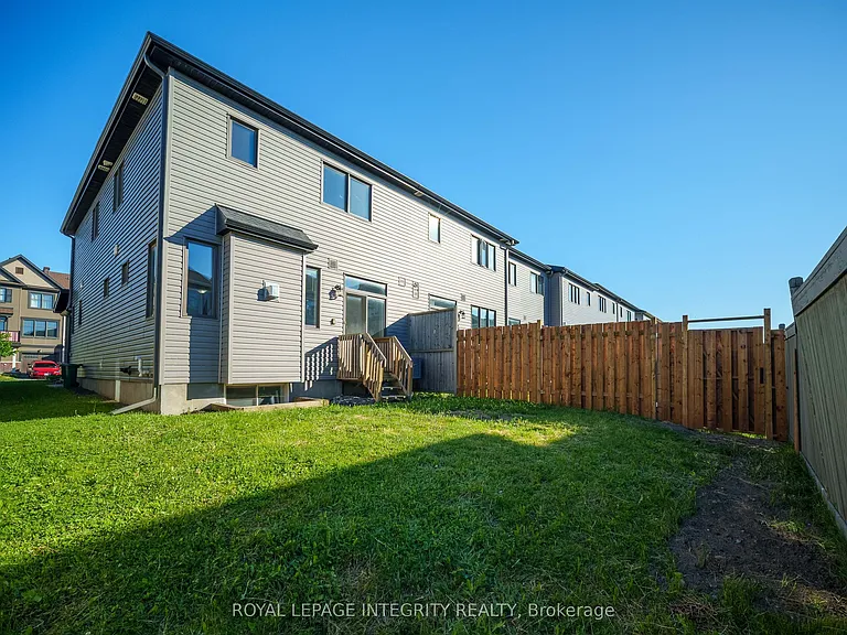 918 Kilbirnie Dr — Photo 32