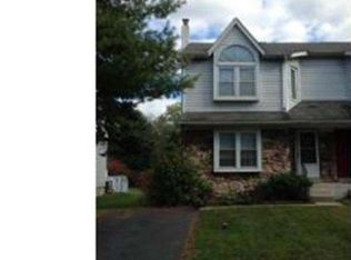 210 Sandy Ridge Dr, Doylestown, PA 18901