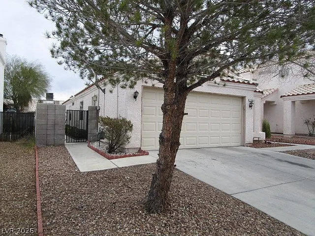 Building Photo - 1504 Astronomy Cir