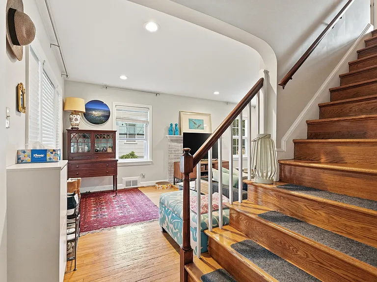 855 N Frederick St — Photo 16