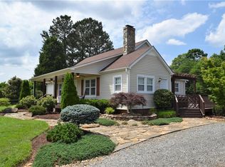 9011 Cook Farm Rd, Belews Creek, NC 27009