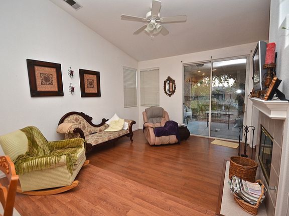 4th image of 24063 Chatenay Ln