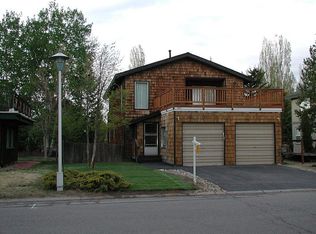 487 Capri Dr, South Lake Tahoe, CA 96150