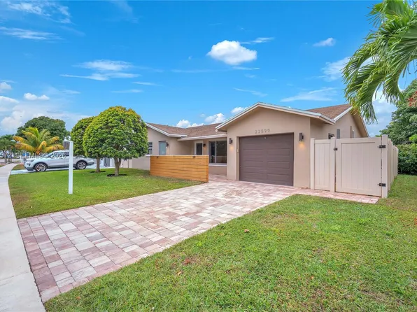 22599 SW 65th Ave, Boca Raton, FL 33428