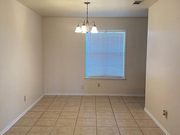 3rd image of 2122 La Jolla St