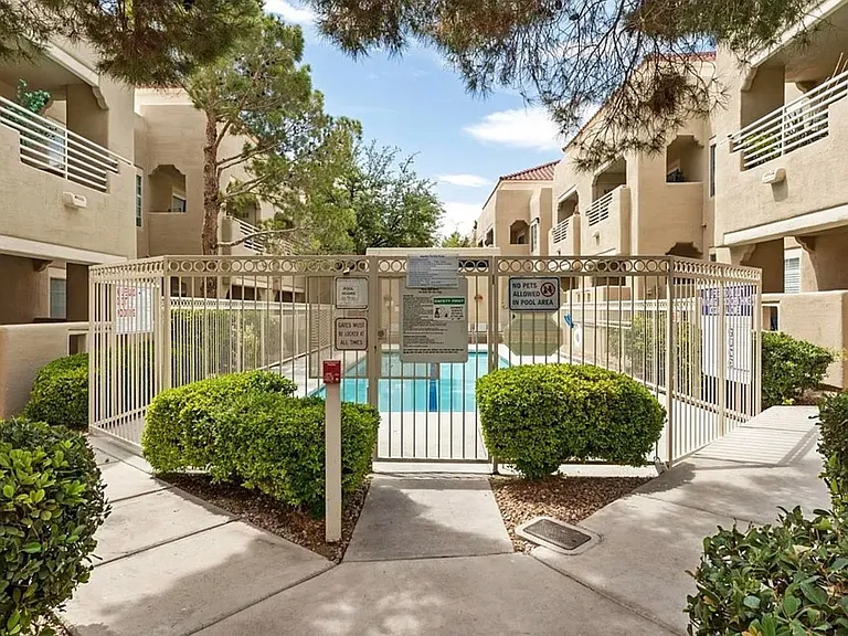1900 Tierra Vista Dr #104 — Photo 19