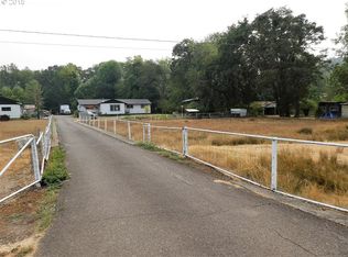 2504 Glengary Loop Rd, Roseburg, OR 97470